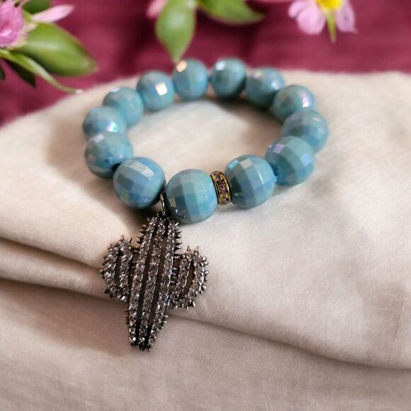 Cactus Silver Tone Blue Faceted Beaded Stretch Bracelet - Picture 1 of 3